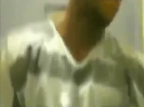 Inmates jerks off during visitation